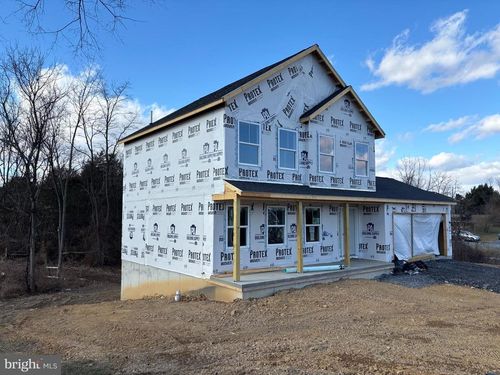 3607 Hickory Ct, CHAMBERSBURG, PA, 17202-9205 | Card Image