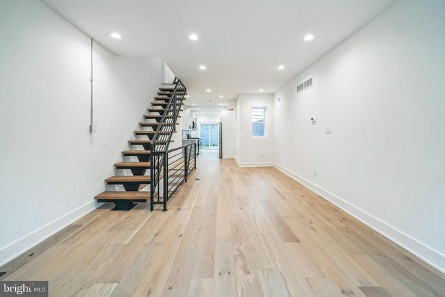 1309 S 32 Nd St, Townhouse with 3 bedrooms, 2 bathrooms and null parking in PHILADELPHIA PA | Image 6