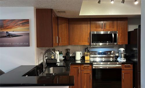 apt-204a-5570 Nw 44th St, Lauderhill, FL, 33319-6153 | Card Image