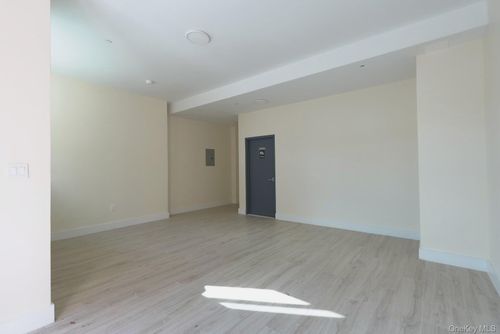 169-13 90th ave St, New York, NY, 11432 | Card Image