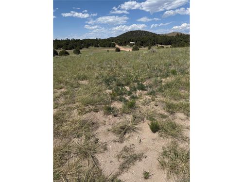 1739 17th St, Penrose, CO, 81240-9633 | Card Image
