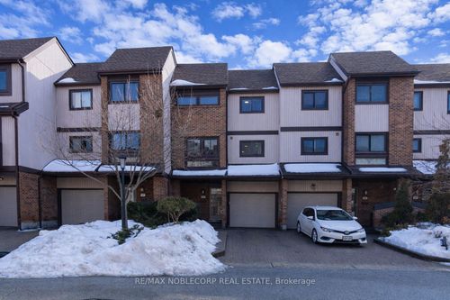 52-1080 Walden Cir, Mississauga, ON, L5J4J9 | Card Image