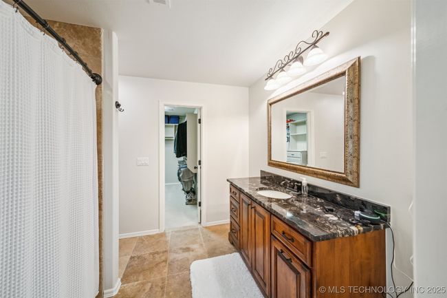 6922 Hackberry Rdg, House other with 5 bedrooms, 5 bathrooms and null parking in Owasso OK | Image 50