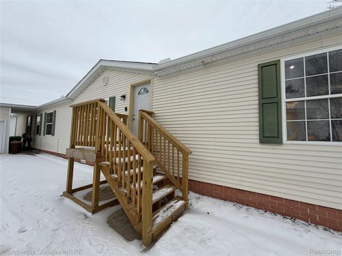 45869 Bonaventure Dr, Macomb, MI, 48044-6021 | Card Image