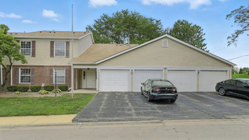 apt-d1-385 Newport Ln, Bartlett, IL, 60103-7922 | Card Image
