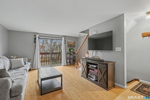 206-120 Main St, Meriden, CT, 06451-5158 | Card Image