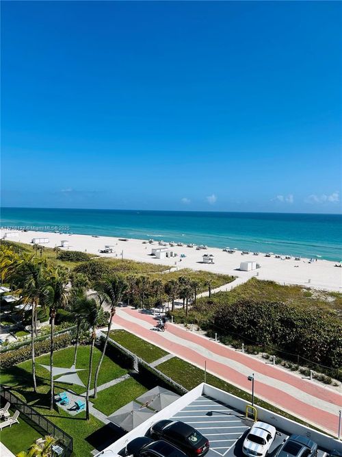 apt-11e-5825 Collins Ave, Miami Beach, FL, 33140-2222 | Card Image