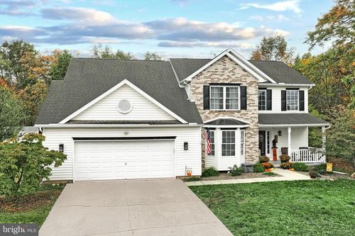 122 South Ave, GETTYSBURG, PA, 17325-8198 | Card Image