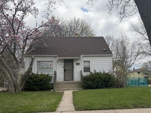 5140 N 49th Street, Milwaukee, WI, 53218 | Card Image