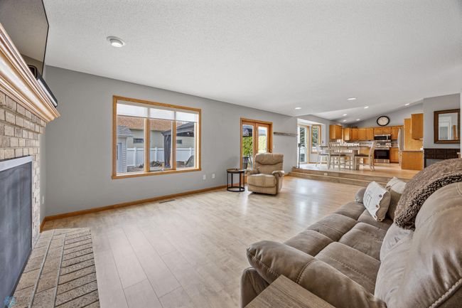 Living Room | Image 18