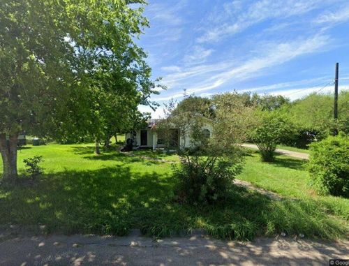 2004 Pleasant Green Dr, Victoria, TX, 77901-1432 | Card Image