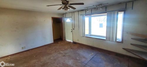 211 W 2nd Ave, Quimby, IA, 51049-7735 | Card Image