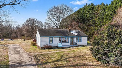 5191 Fewell Rd, Clover, SC, 29710-8037 | Card Image