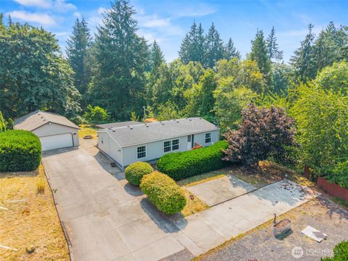585 Gore Rd, Kalama, WA, 98625-9709 | Card Image