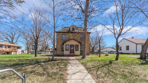 307 7th St Se, Little Falls, MN, 56345-3232 | Card Image