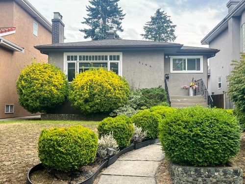 3144 E 18th Avenue, Vancouver, BC, V5M2R5 | Card Image