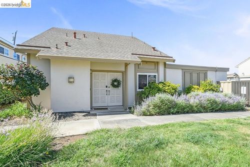 4874 Wolf Way, Concord, CA, 94521-2915 | Card Image