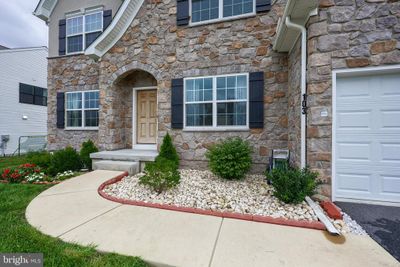 103 Lightwood Court, House other with 4 bedrooms, 2 bathrooms and null parking in LANDISVILLE PA | Image 2