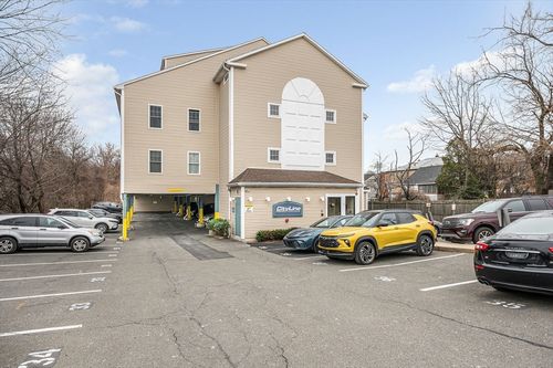 apt-305-39 Broadway, Malden, MA, 02148-6023 | Card Image