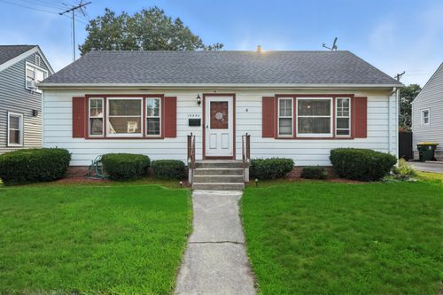 18246 Wildwood Ave, Lansing, IL, 60438-2920 | Card Image