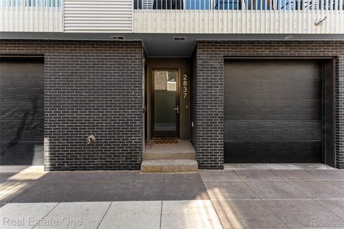 2837 Brush St, Detroit, MI, 48201-3142 | Card Image