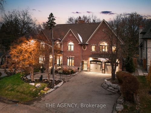 {{alt}} | Card Image