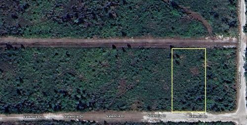 104 Valencia Dr, INDIAN LAKE ESTATES, FL, 33855 | Card Image