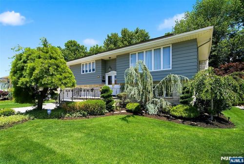 8 Mariani Dr, Little Ferry, NJ, 07643-1356 | Card Image