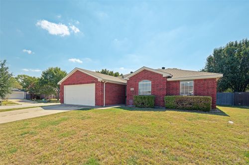 2000 Waterview Dr, Little Elm, TX, 75068-5279 | Card Image