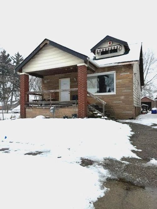 9938 Pinehurst St, Detroit, MI, 48204-2546 | Card Image