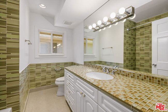8760 White Oak Ave, House other with 4 bedrooms, 4 bathrooms and 8 parking in Sherwood Forest CA | Image 25