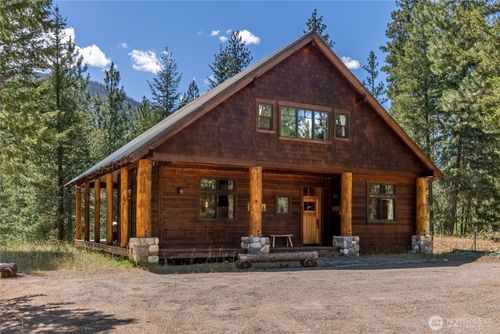 32 Foster Loop Rd, Winthrop, WA, 98862-9138 | Card Image