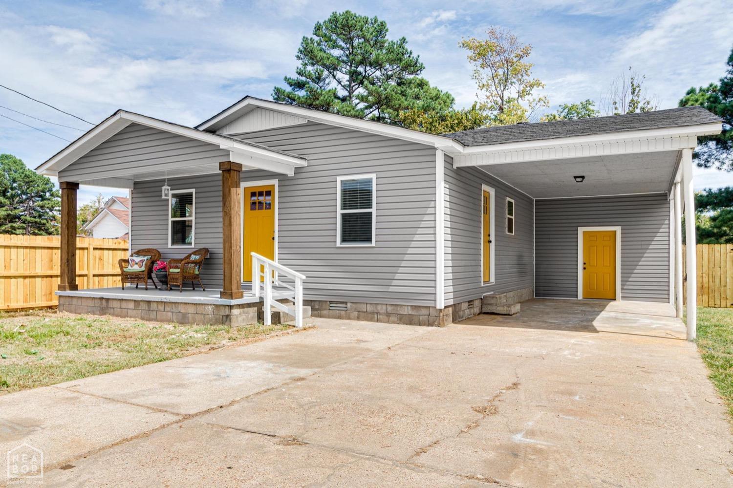 12th Ave, Paragould, AR 72450