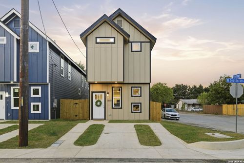 1801 W Southcross Blvd, San Antonio, TX, 78211-2413 | Card Image