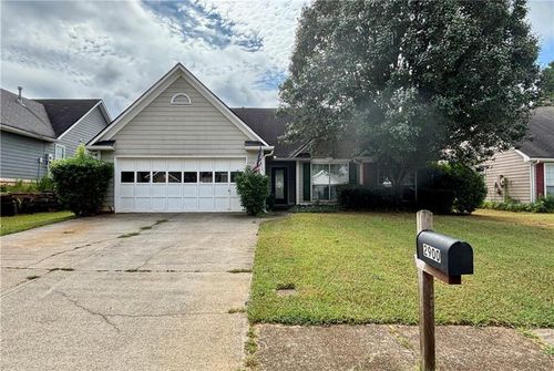 2900 Camelot Woods Dr, Lawrenceville, GA, 30044-3551 | Card Image
