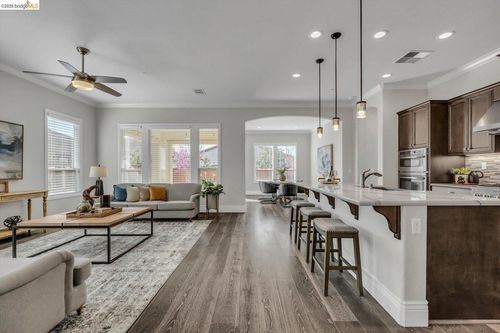 2002 Tempranillo Ln, Brentwood, CA, 94513-5290 | Card Image