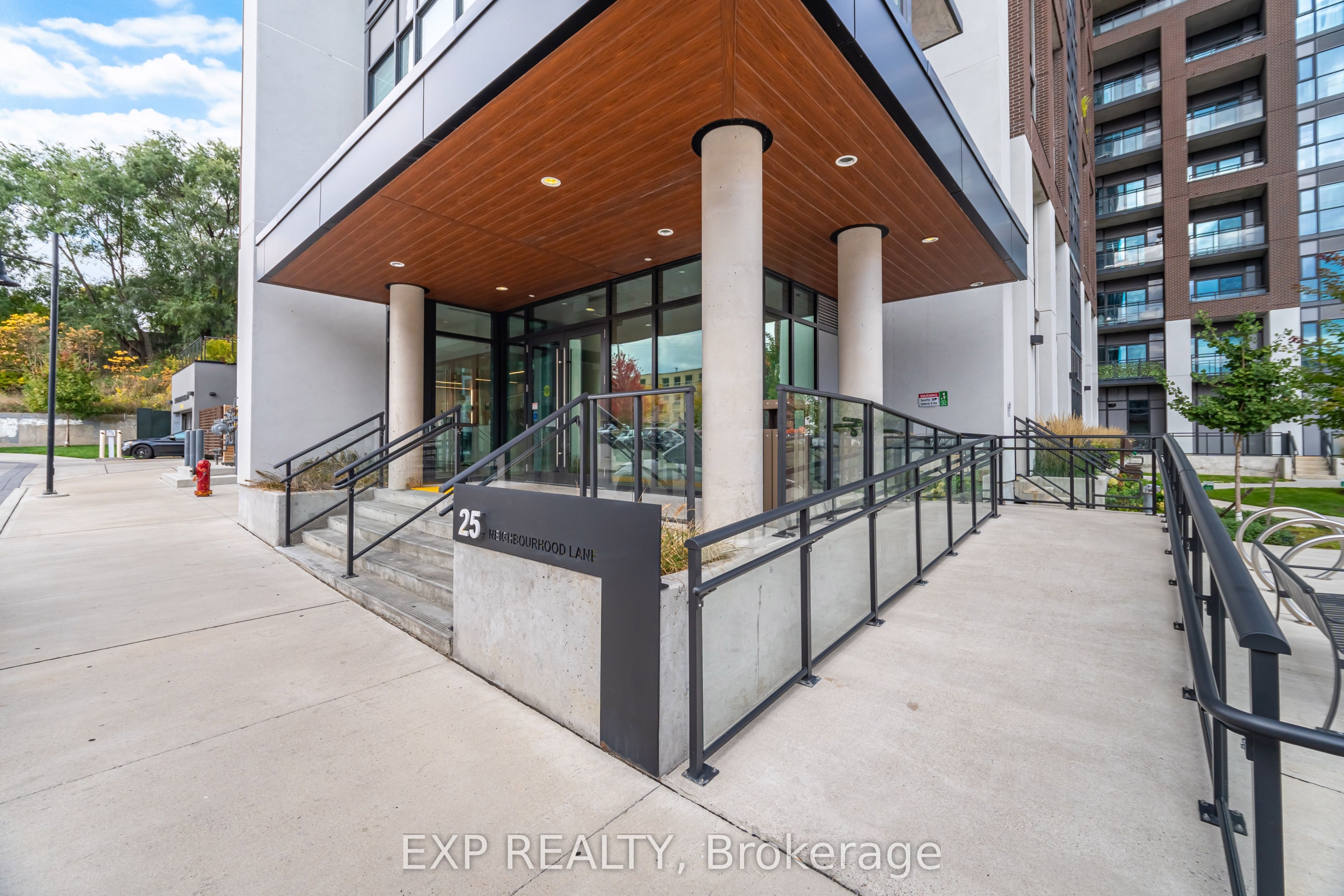 Residential in Toronto W07 3