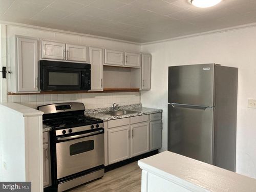 apt-1-91 Hanover St, PEMBERTON, NJ, 08068-1152 | Card Image