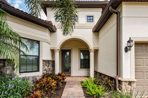 5610 Rain Lily Ct, SARASOTA, FL, 34238-2125 | Card Image