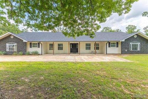 251 Rival Ln, Poplar Bluff, MO, 63901-9183 | Card Image
