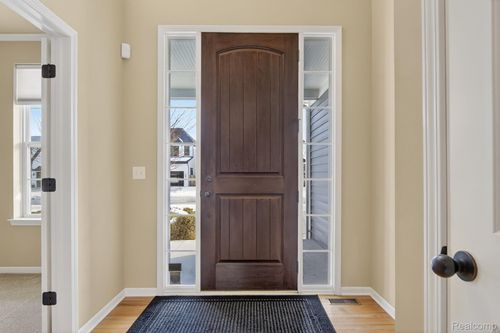 4241 Tonawanda Ave, Royal Oak, MI, 48073-1631 | Card Image