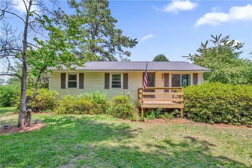 219 E Clinton St, Autryville, NC, 28318-9075 | Card Image