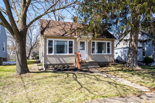 205 N Franklin St, Roanoke, IL, 61561-7540 | Card Image