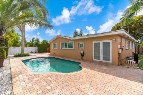 11051 Sw 69th Dr, Miami, FL, 33173-2011 | Card Image