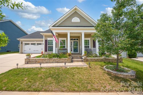 395-11216 Vanguard Pkwy, Huntersville, NC, 28078-0131 | Card Image