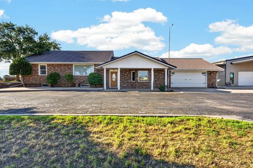 313 County Road 306, Seminole, TX, 79360-5912 | Card Image