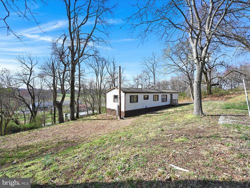 1615 Baltimore Pike, TOUGHKENAMON, PA, 19374-1030 | Card Image