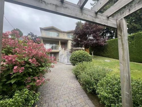 1481 Palmerston Ave, West Vancouver, BC, V7T2H8 | Card Image