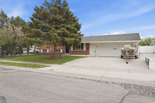 1901 W Kirkham Way, Taylorsville, UT, 84129-5415 | Card Image