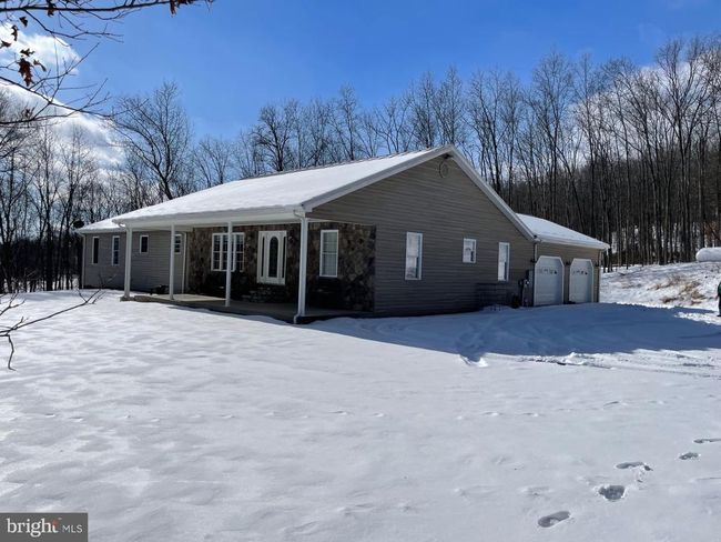 4645 Lower Knobley Rd, House other with 4 bedrooms, 4 bathrooms and null parking in MAYSVILLE WV | Image 5